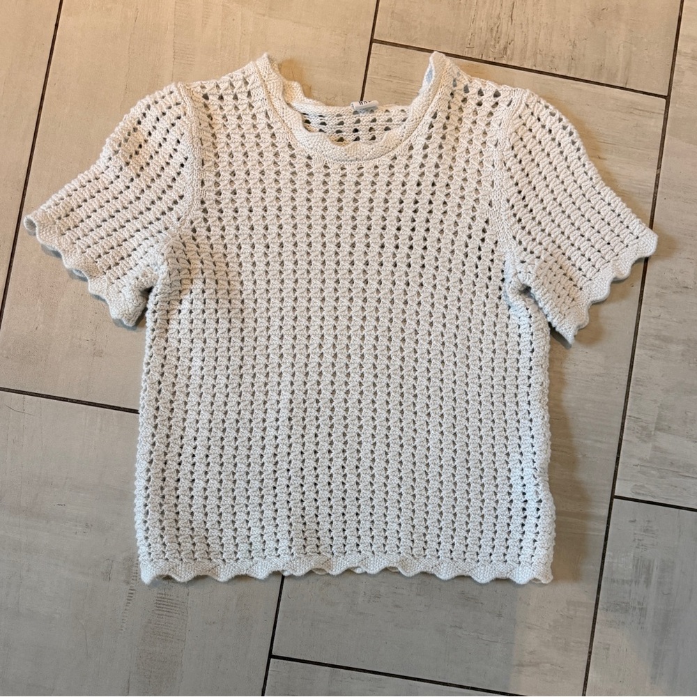 GAP Cream Crochet Knit Top size S